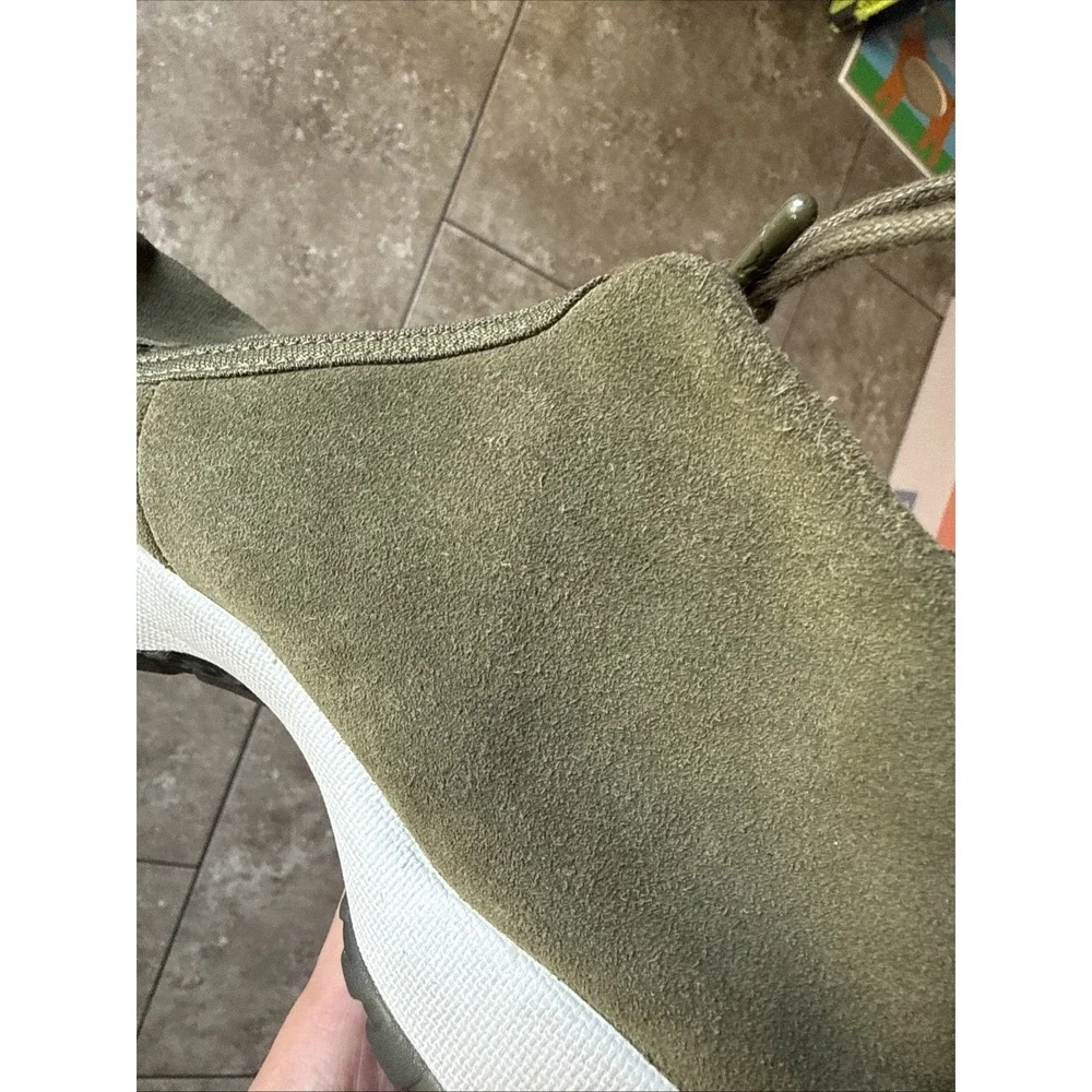 Nike Air Jordan Sneakers Mens Size 8.5 Olive Green Canvas  AR0726-300 Shoes